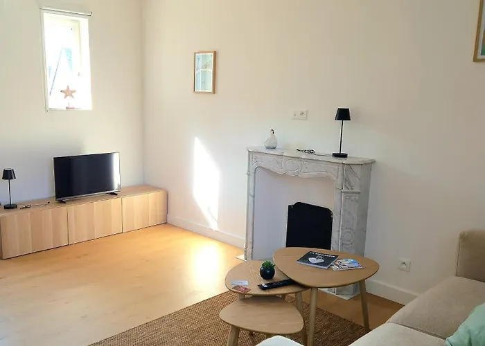 Les Bons Enfants 5 & 8 Apartment *