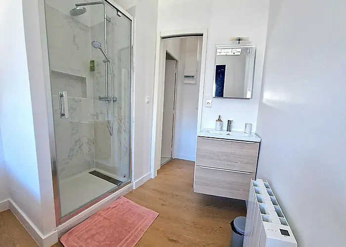 Les Bons Enfants 5 & 8 Apartment